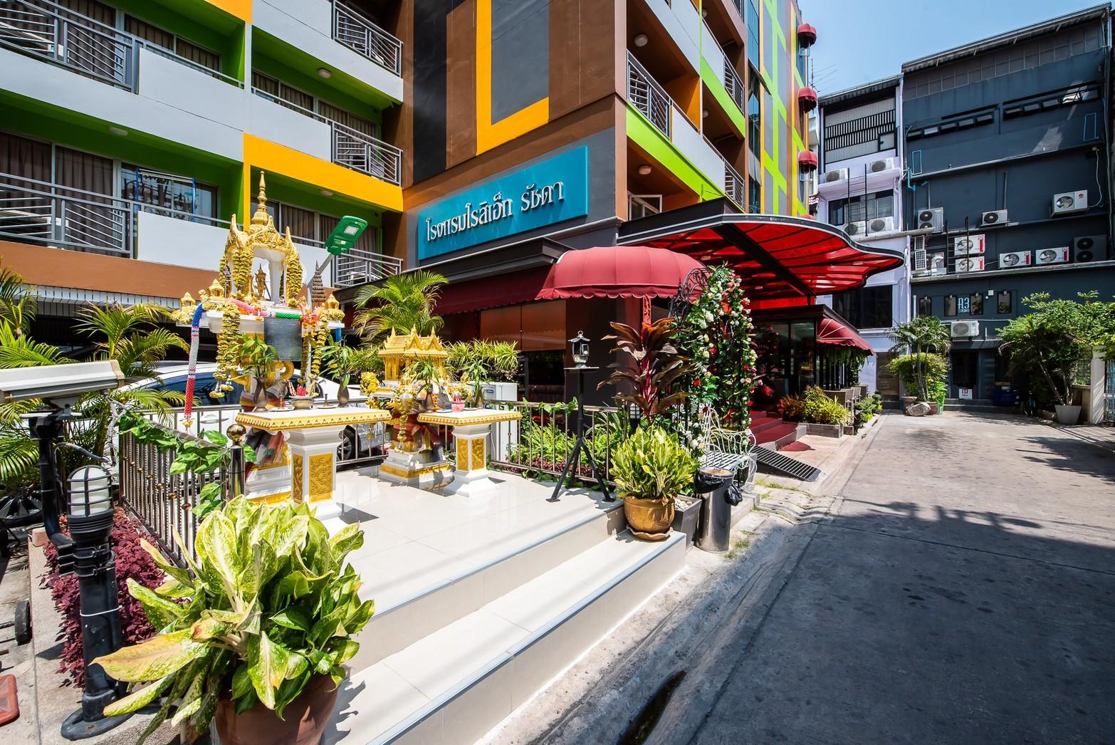 Aparthotel Roseate Ratchada Bangkok Exterior foto