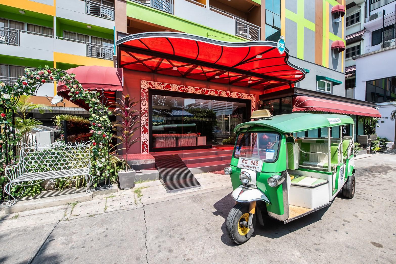 Aparthotel Roseate Ratchada Bangkok Exterior foto